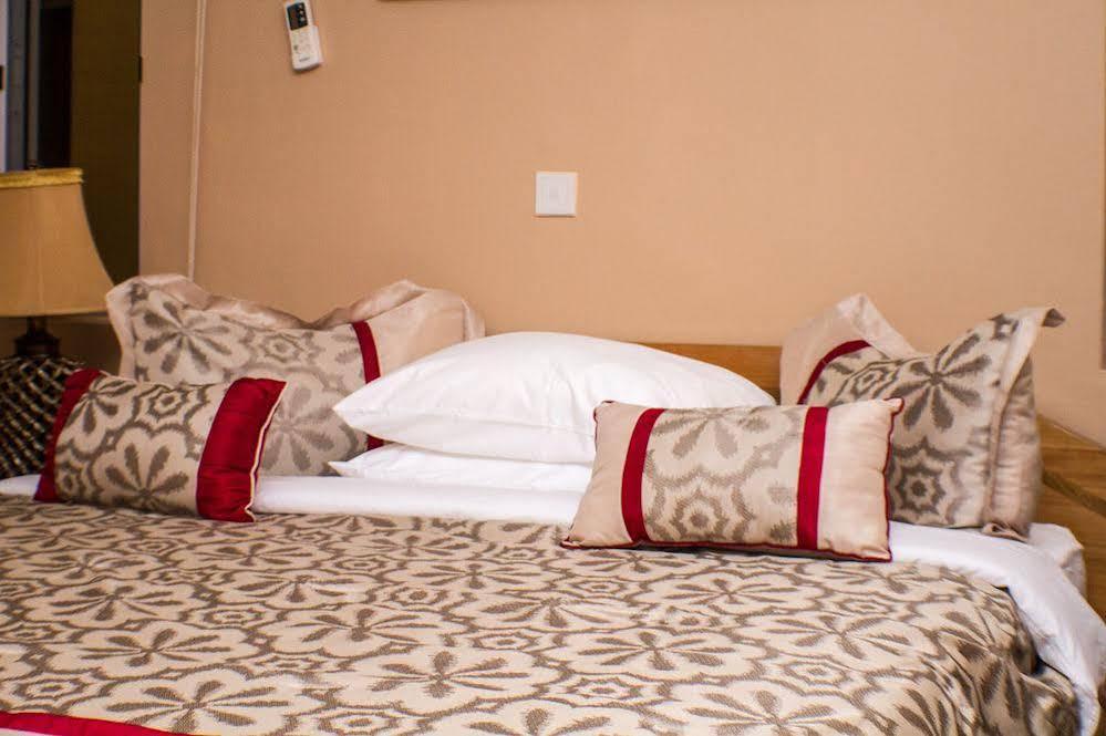 Alma House Hotel Akra Zewnętrze zdjęcie